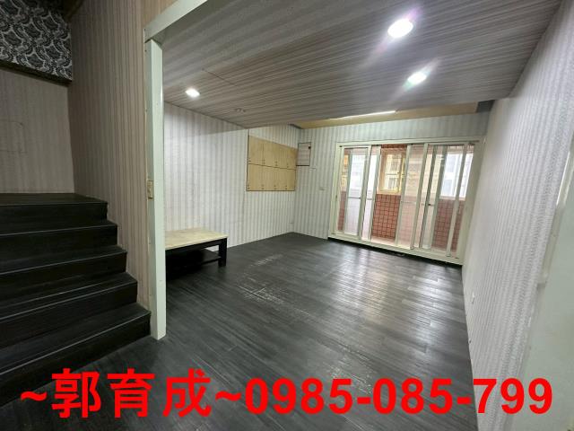 嘉義西區店面-11