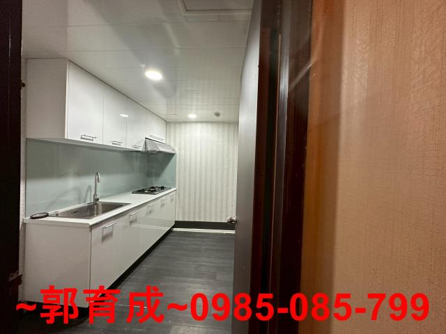 嘉義西區店面-9